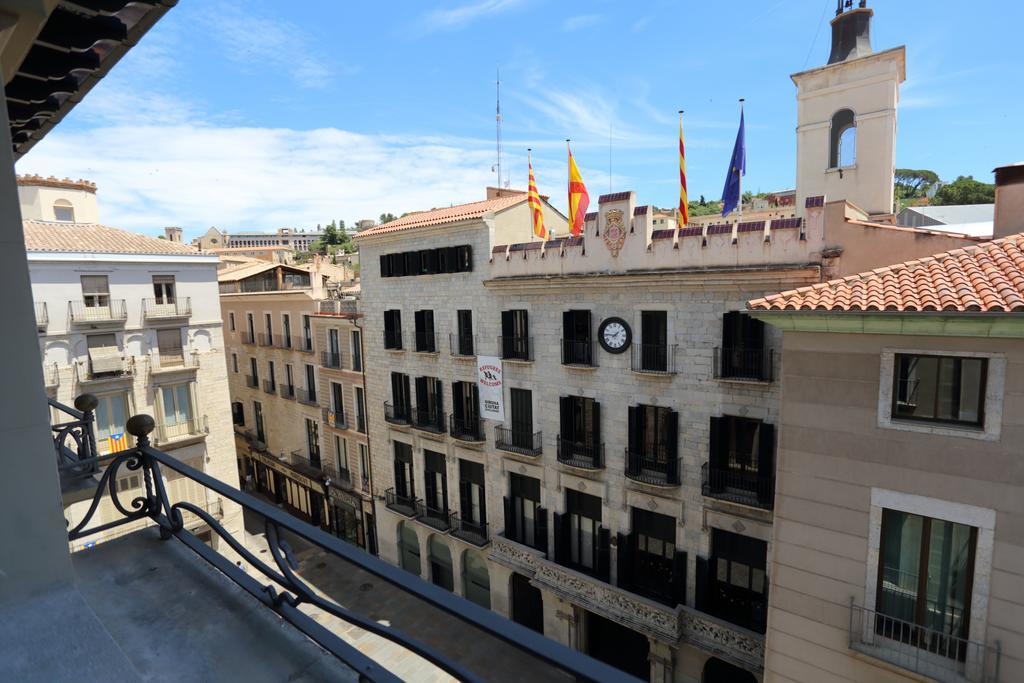 Apartaments Placa Del VI Girona Eksteriør bilde