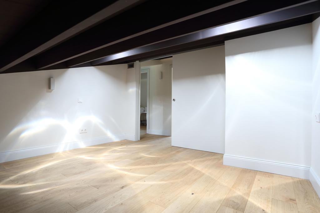 Apartaments Placa Del VI Girona Eksteriør bilde